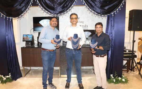 Golden Expansion: Tanishq Dazzles Chennai with Mega West Tambaram Store Launch