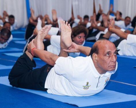 ‘A healthy body, a calm mind, a strong nation’: Defence Minister leads 1,000 soldiers in yoga salute to India’s wellness revolution