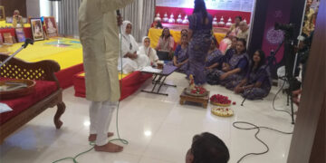 Bhaktamar’s divine resonance fills Ahmedabad as 53-day spiritual sadhana begins, drawing thousands on a journey of inner transformation