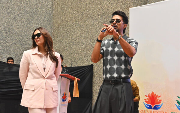 Huma Qureshi & Saqib Saleem turn Swarrnim campus into a Bollywood carnival of dreams