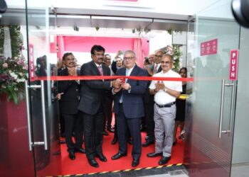 Axis Bank unveils banking’s future in Chennai