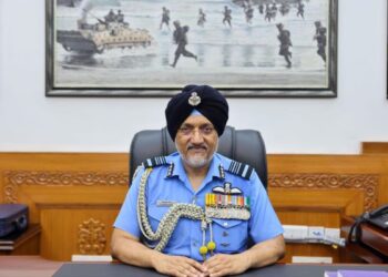 Decorated Fighter Pilot Air Marshal Tejinder Singh Takes Charge as Chief of Integrated Defence Staff