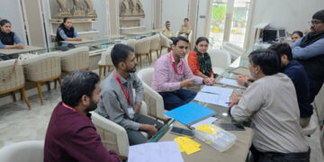 Golden glitter, but check the HUID: BIS raids 2 Ahmedabad jewellers, seizes 248 gm of gold jewellery