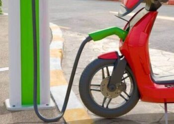 EVs get a longer runway: PM E-drive extended to 2028, E-2-wheelers keep the charge