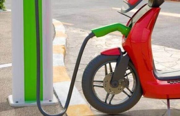 EVs get a longer runway: PM E-drive extended to 2028, E-2-wheelers keep the charge