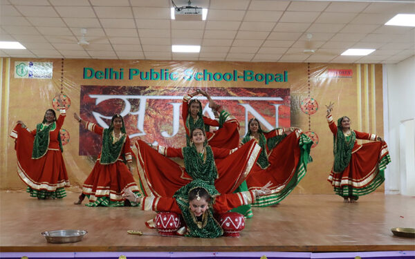 When young minds take centre stage: Srijan 2026 turns A’bad schools into a carnival of creativity