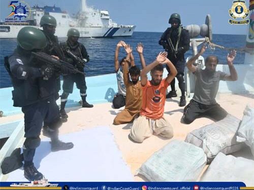 526 kg drug haul, ₹3,000 crore sting: Coast Guard, Gujarat ATS halt sea route to India