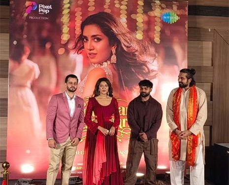 Garba, Glamour & Gherdar Ghammariya: Meghna Sanghani turns up the Navratri heat with a melody made to move Gujarat